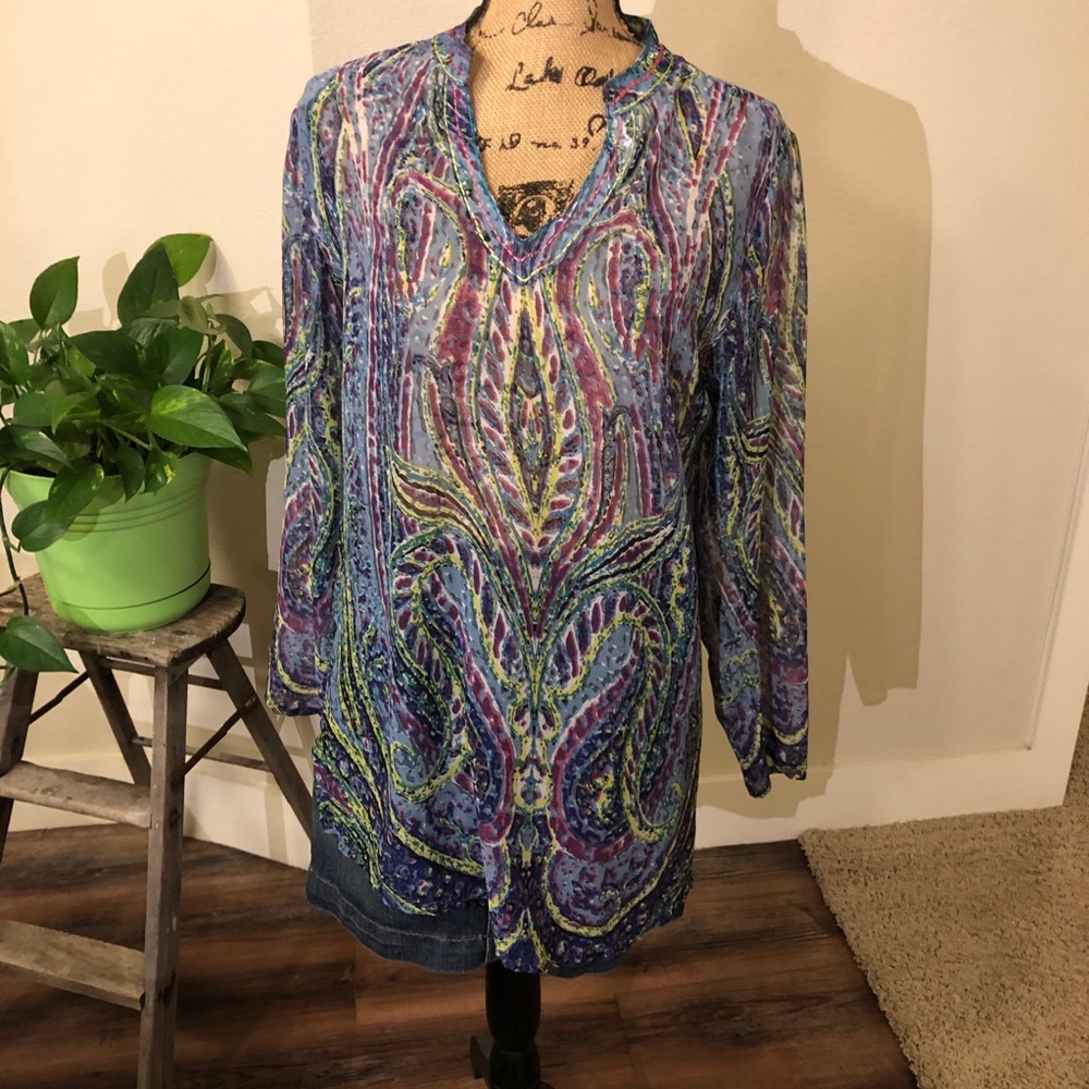Travelsmith Sheer Size Medium Paisley Tunic